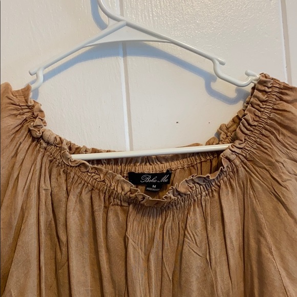 CUTE Cropped off the shoulder top!!!! - Picture 5 of 5